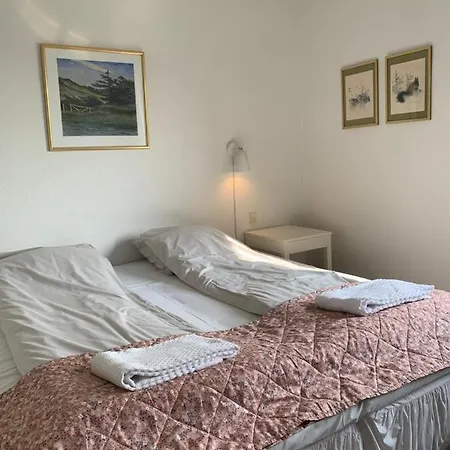 Strandlyst Rooms, Self Service, Tornby موتيل هيرتسهلس